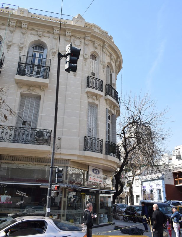 Balcones sobre Salguero.